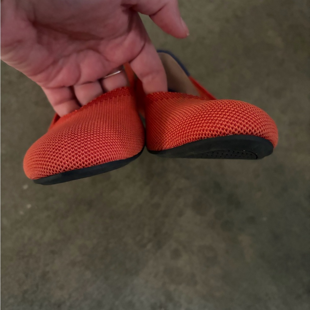 Rothy’s The Flat Persimmon Marina Heel Stripe - Picture 3 of 9